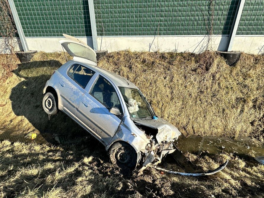 Wypadek w Cieciórkach. Ranna 42-latka